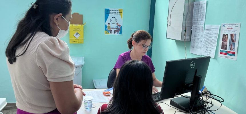 O Amazonas enfrenta período chuvoso, de novembro a maio, que coincide com a sazonalidade de doenças como dengue e gripe (influenza). A Fundação de Vigilância em Saúde do Amazonas - Dra. Rosemary Costa Pinto (FVS-RCP), da Secretaria de Estado de Saúde (SES-AM), enfatiza a diferença dos sintomas dessas doenças, facilitando a busca por atendimento médico em tempo adequado e diagnóstico correto.